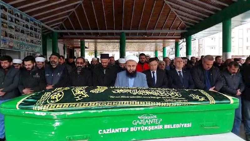 Gaziantep’teki patlamada yürek burkan detay: 17 yaşındaki Alperen olay yerinden geçerken patlama olmuş
