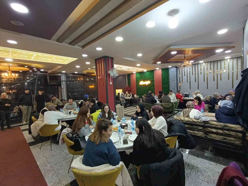 Ağrı’da aday öğretmenler için tanışma ve kaynaşma yemeği düzenlendi
