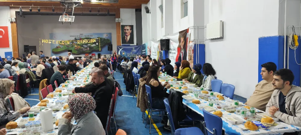 Siirt Gençlik ve Spor İl Müdürlüğü Geleneksel İftar Programı Gerçekleştirdi.