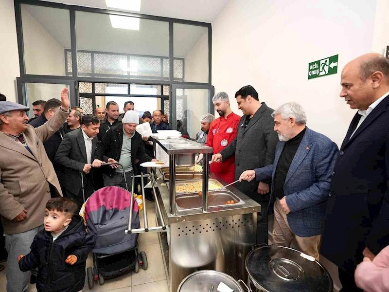 Şehitkamil’den 5 bölgede iftar çadırı
