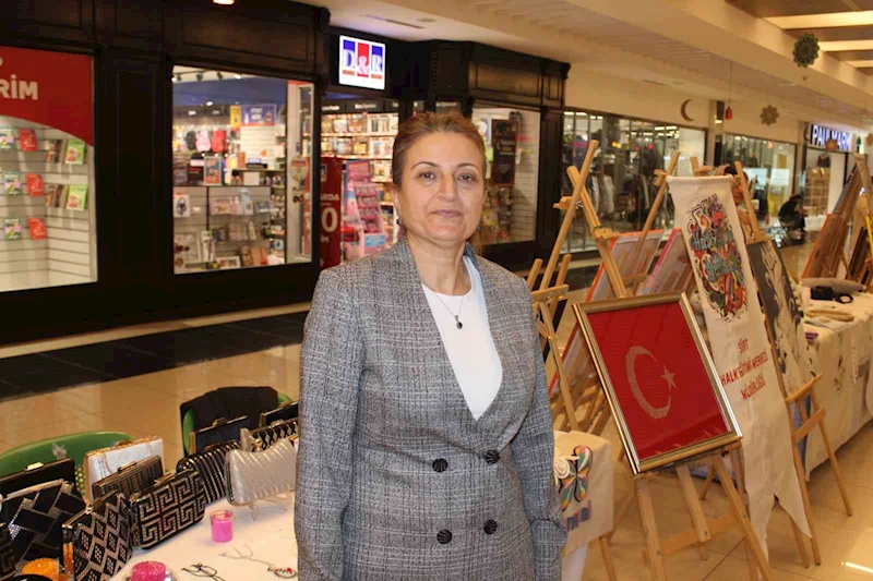 Siirt’te Halk Eğitimi Merkezi kursiyerleri el emeği göz nuru eserlerini sergiledi
