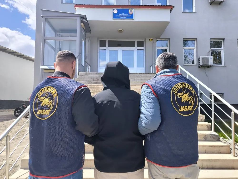 Aranan 2 şüpheli yakalanandı 