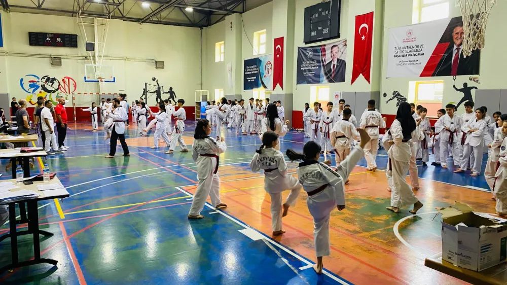 Siirt’te Taekwondo’da Siyah Kuşak Heyecanı: 150 Sporcu Terfi Sınavında Ter Döktü