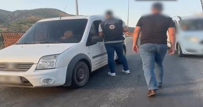 Sason’da 7 düzensiz göçmen ve organizatör yakalandı
