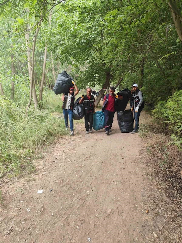 İHA’nın haberi ses getirdi, Karasu Çayı temizlendi
