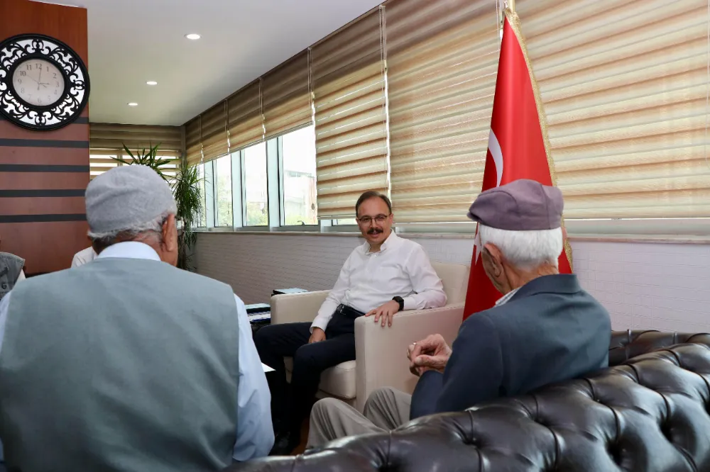 VALİ DR. KEMAL KIZILKAYA, VATANDAŞLARLA BULUŞARAK TALEPLERİ DİNLEDİ!