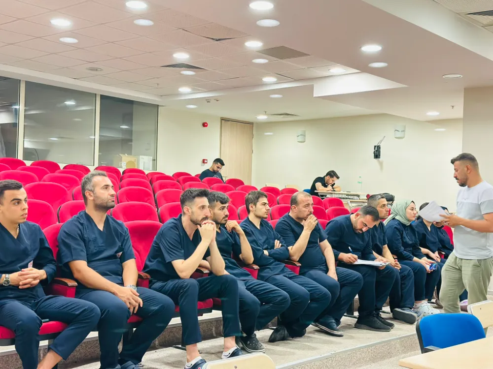 Siirt Eğitim ve Araştırma Hastanesi’nde Yeni Temizlik Personeline Oryantasyon Eğitimi Verildi