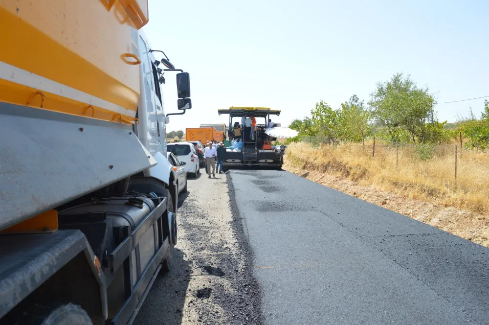 Baykan’da Yol Seferberliği! Atabağı–Bölüktepe Hattı Asfaltla Yenilendi