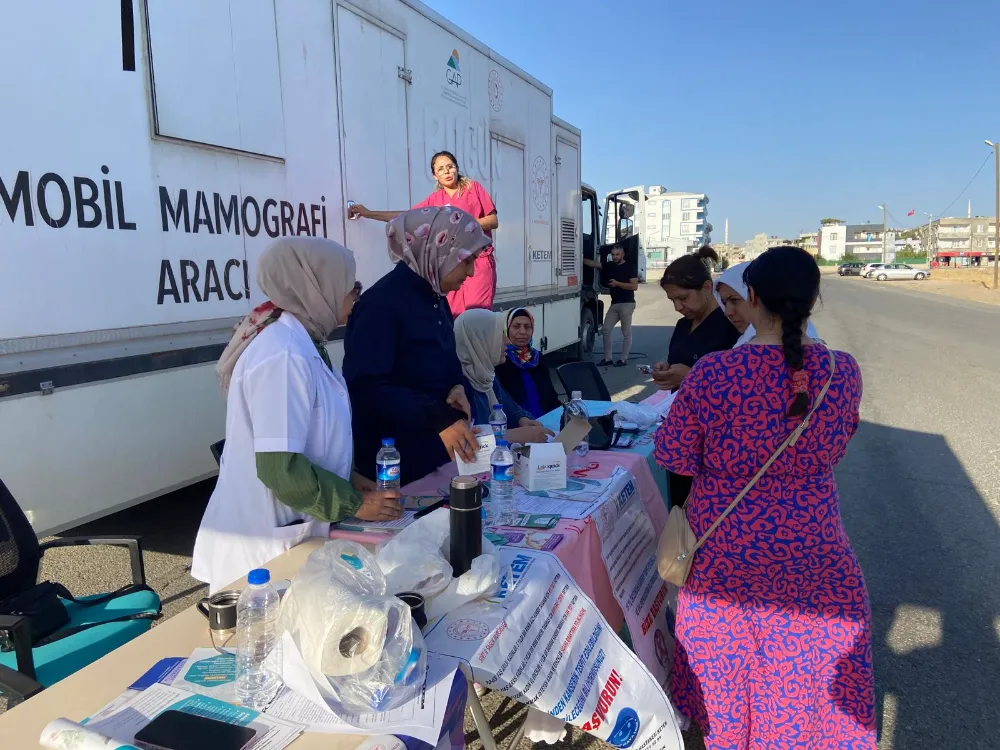 Siirt’te Kanserle Mücadelede Mobil Mamografi Aracı Doğan Mahallesi’nde