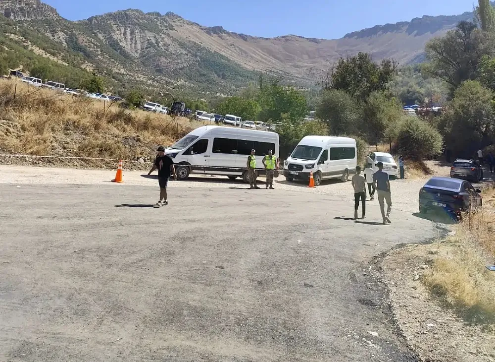 Siirt’te Bapirê Sofi Türbesi’ne Ziyaretçi Akını