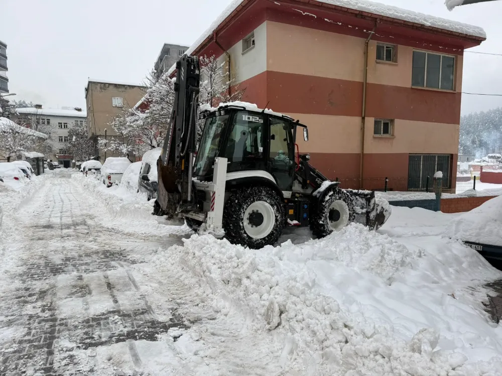 BAYKAN’DA KARLA MÜCADELE SEFERBERLİĞİ: BELEDİYE EKİPLERİ 7/24 SAHADA