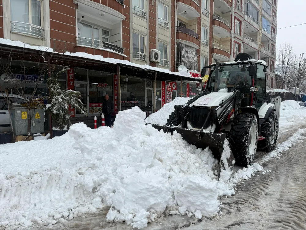 BAYKAN’DA KARLA MÜCADELE SEFERBERLİĞİ: BELEDİYE EKİPLERİ 7/24 SAHADA