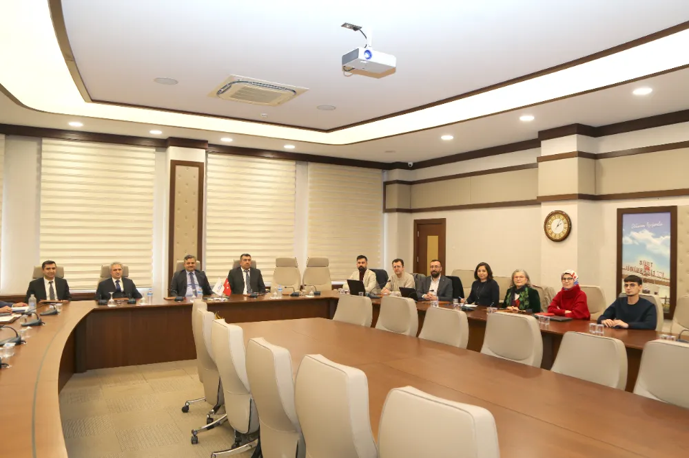  Siirt Üniversitesi’nde Yükseköğretimde Yapay Zekâ Kullanımı ve Etiği Konulu Toplantı Gerçekleştirildi