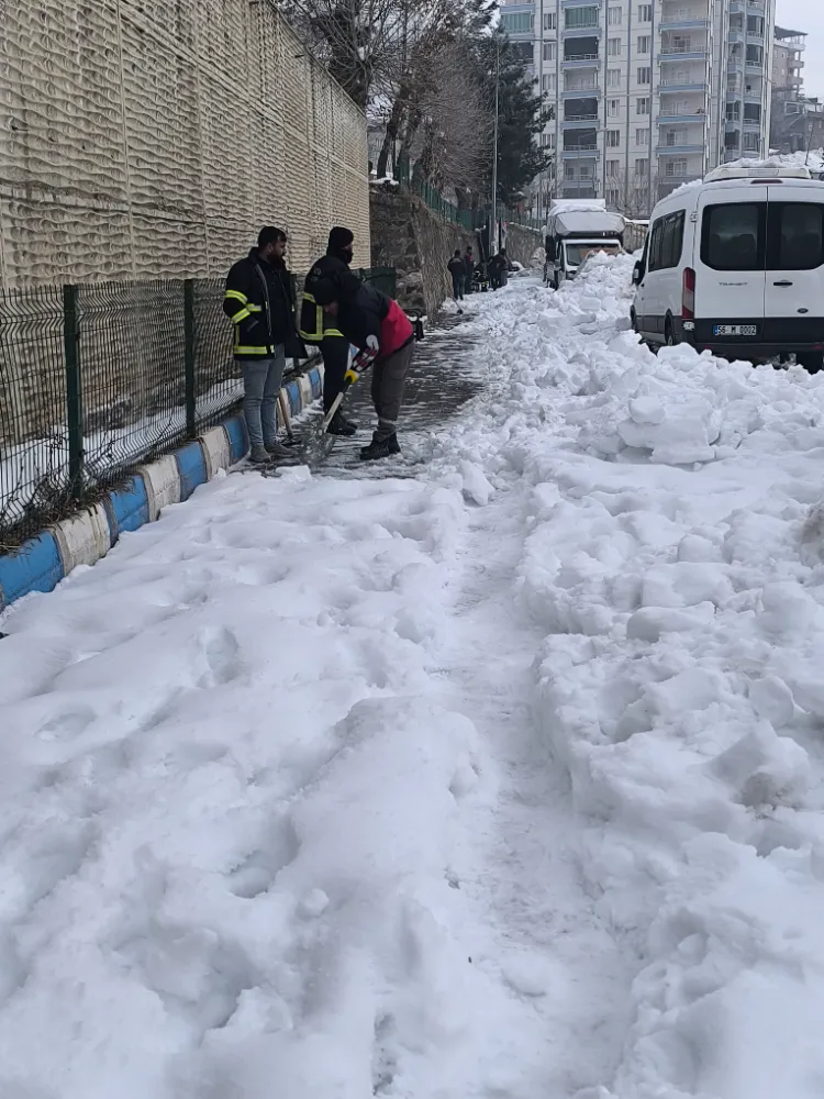 Baykan Belediyesi’nin Karla Mücadele Çalışmaları Aralıksız Sürüyor