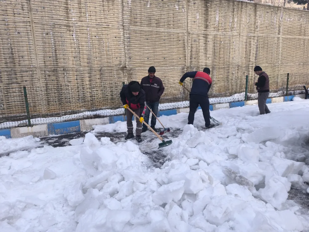 Baykan Belediyesi’nin Karla Mücadele Çalışmaları Aralıksız Sürüyor