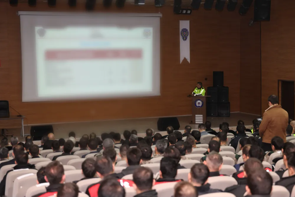 VALİ KIZILKAYA: “EMNİYET TEŞKİLATIMIZ SİİRT’İN HUZURUNUN EN GÜÇLÜ TEMİNATIDIR”