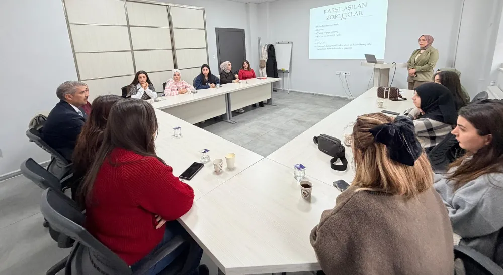 Siirt’te Koordinatör Ebelerle Değerlendirme Toplantısı Yapıldı