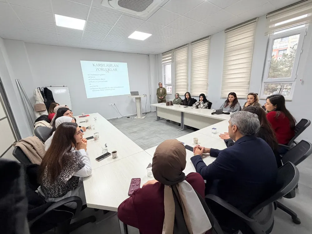 Siirt’te Koordinatör Ebelerle Değerlendirme Toplantısı Yapıldı