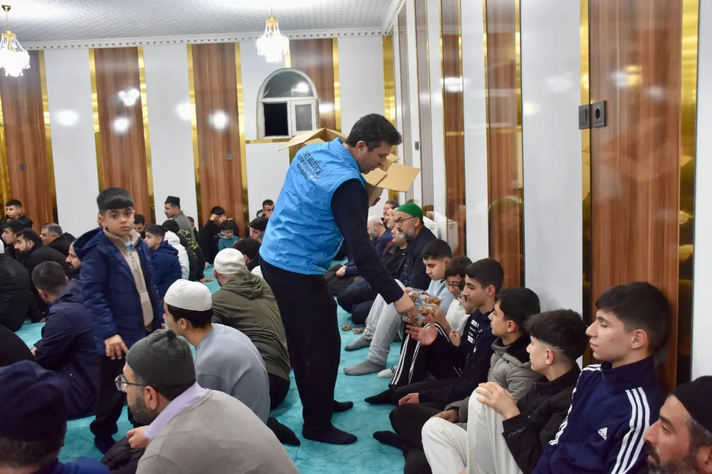 Siirt Belediyesi, Kandil Geleneğini Berat Kandili’nde de Sürdürdü