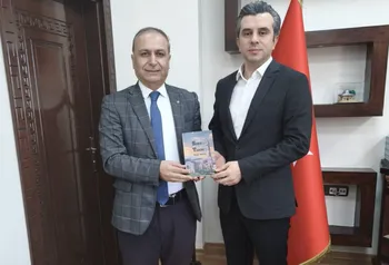 ​Tillo’da Kültür ve Nezaket Buluşması: Kaymakam Çanakcıoğlu’na Anlamlı Hediye