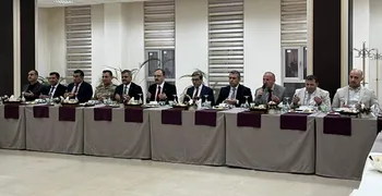 Siirt Üniversitesi’nde Protokol ve Basın Mensupları Aynı İftar Sofrasında Buluştu