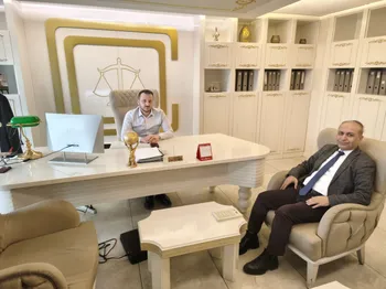 Siirt Seyahatinde Anlamlı Buluşma: Siirt Ürünleri Tanıtım Derneği Başkanı Seyyah Vehip Emrah’tan Ziyaret