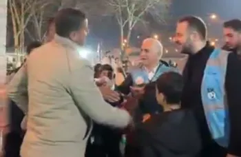 AK Parti Siirt Heyeti Kadir Gecesi’nde Hz. Veysel Karani Camii’nde Vatandaşlarla Buluştu