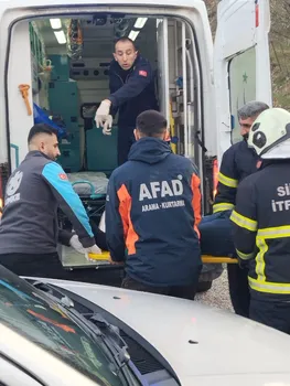 SİİRT’TE YÜREK YAKAN KAZA: AYNI AİLEDEN 2 CAN KAYBI, 1 KİŞİ AĞIR YARALI